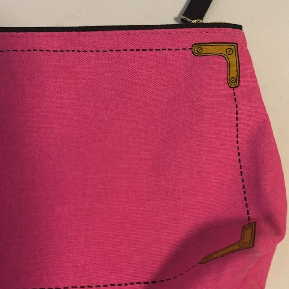 ESTEE LAUDER PINK COSMETICS BAG WITH LIPSTICK DESIGN